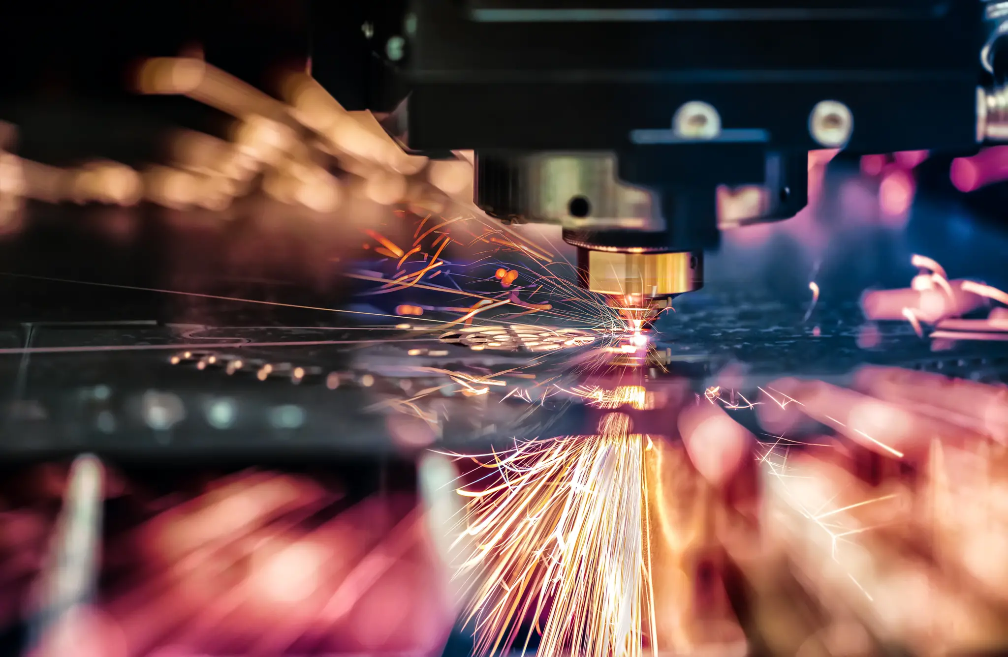 How Industrial Air Compressors Improve Laser Cutting Performance