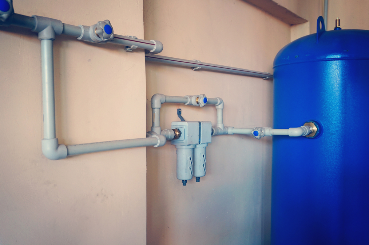 Compressed air storage