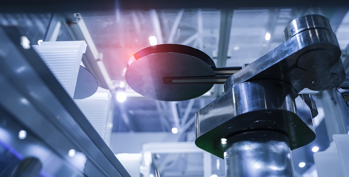 Air compressor reliability in semiconductor fabrication