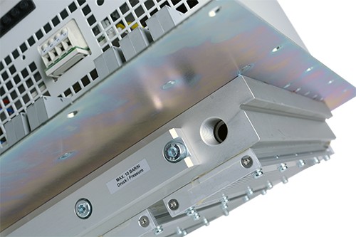 While a traditional VSD-driven air compressor can overheat when dust, dirt and airborne contaminants clog the drive’s heat sink and fans, newer VSD drives will quickly remove heat through a water-cooling system.