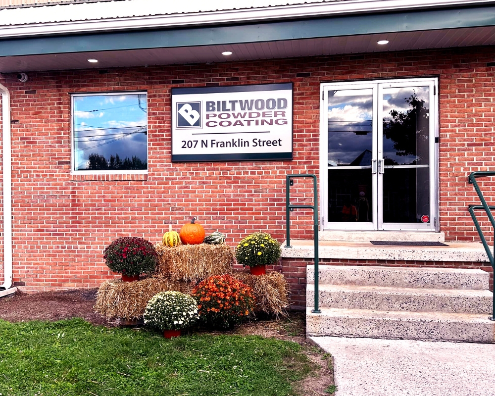 To handle the addition of a second building, Biltwood Powder Coating replaced an aging compressor with a 20-HP KRSB belt-drive rotary screw air compressor, avoiding downtime that could cost $10,000 per day.